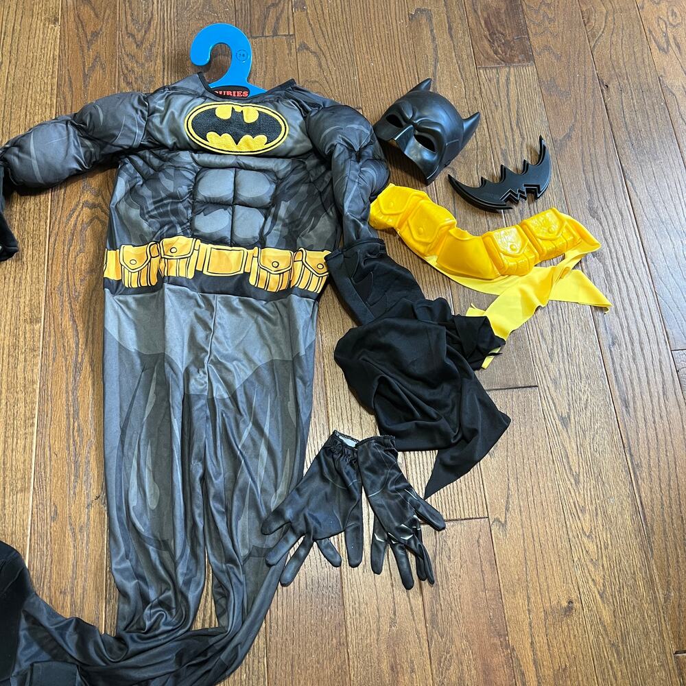 Batman Kids Superhero costumes Sz 7/8